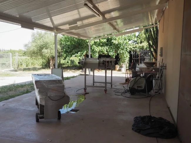 La zona porxada del celler